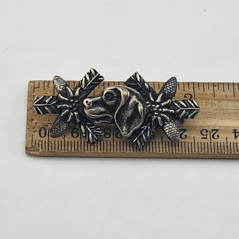Vintage Silver‎ Tone Hunting Dog Brooch With Pine Cones